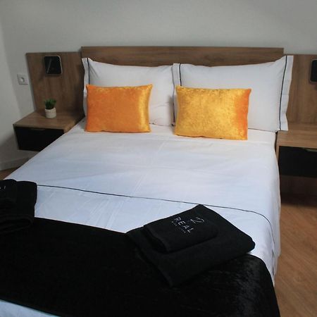 Real Guest House Costa da Caparica Exterior photo