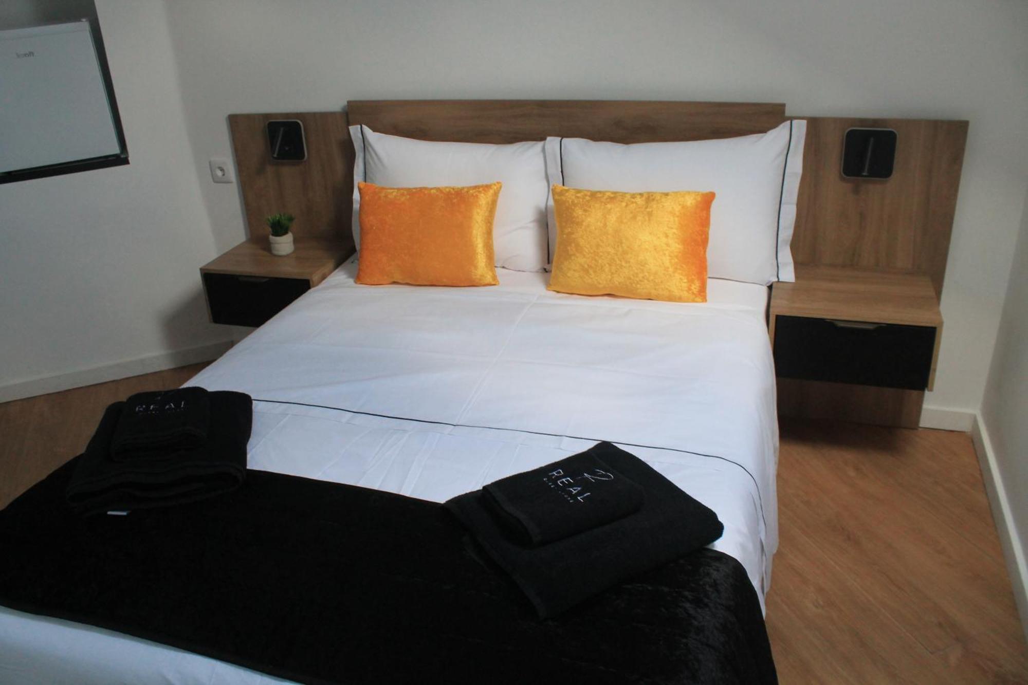 Real Guest House Costa da Caparica Exterior photo