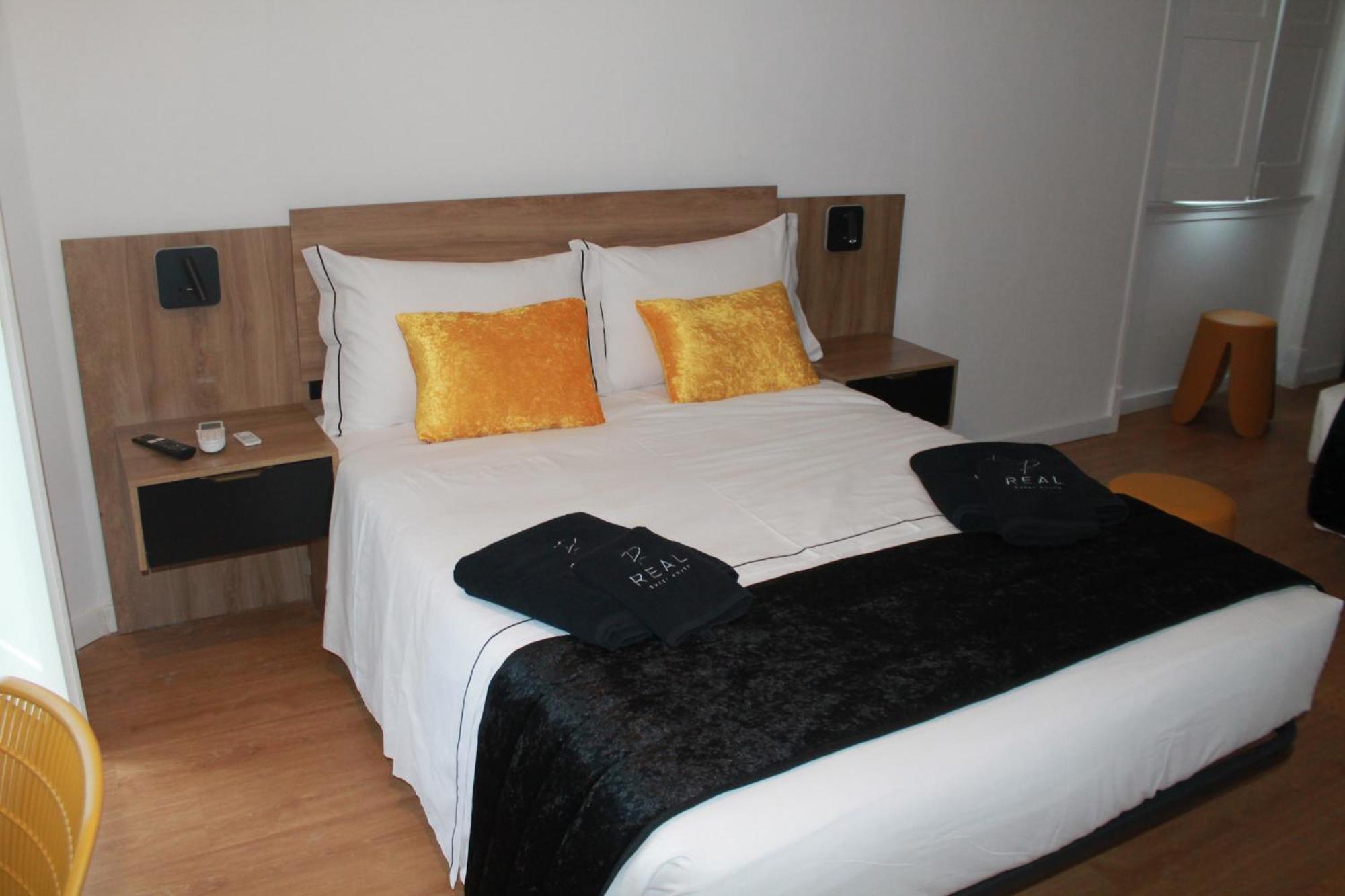 Real Guest House Costa da Caparica Exterior photo